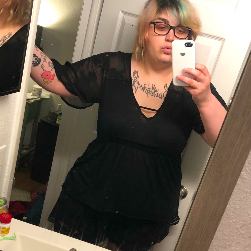 Vintage Torrid 2016 Black Floral Blouse Top Shirt